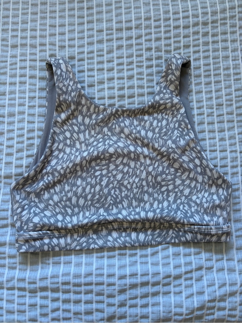 Hurley Gray and White Patterned High-Neck Crop Top